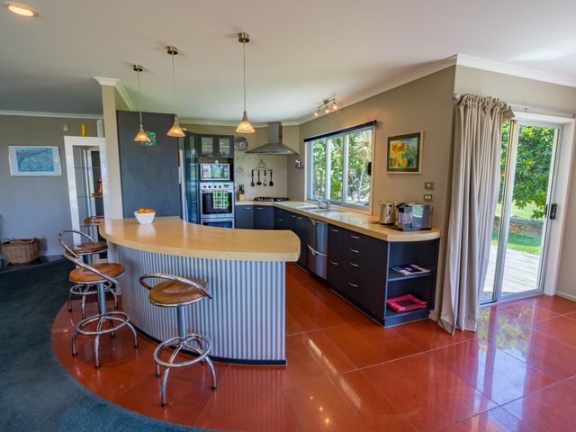 La Casa Al Mare - Golden Bay Beach House - 1062979 - photo 4