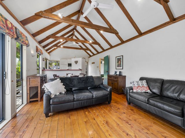 Waimea Cottage - Waikanae Holiday Home - 1063225 - photo 2