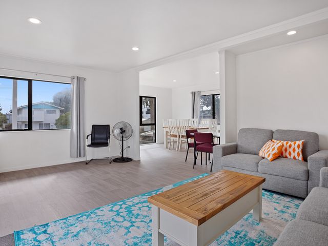 A Wave From It All - Waihi Beach Holiday Home - 1063798 - photo 5