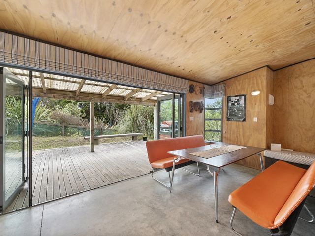 Tranquilo - Waikawa Beach Holiday Home - 1064114 - photo 3