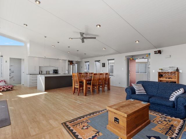 Restful Ruakaka - Ruakaka Holiday Home - 1064656 - photo 5