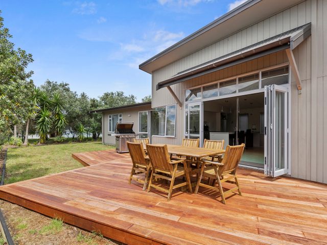 Restful Ruakaka - Ruakaka Holiday Home - 1064656 - photo 2