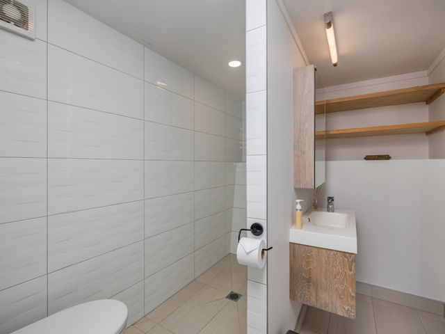 Tapuaetahi Beachfront Studio - Downstairs Unit - 1067297 - photo 3