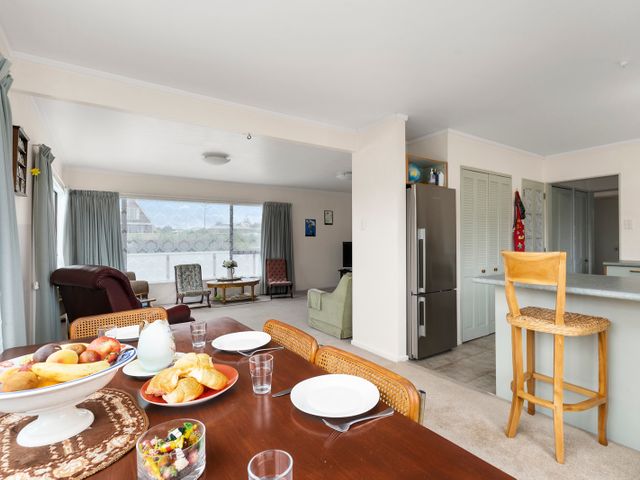 Hit The Beach - Waitarere Beach Holiday Home - 1068958 - photo 4