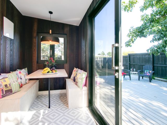 Beach and Vineyard Escape - Haumoana Beach Home - 1070511 - photo 3