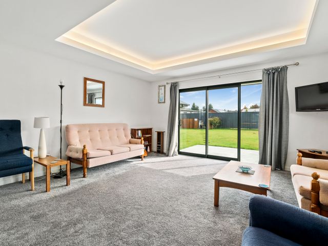 Erskine Place - Lake Hawea Holiday Home - 1071127 - photo 3