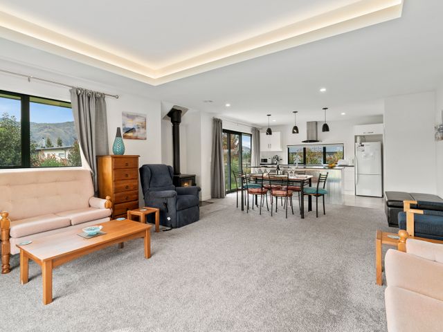 Erskine Place - Lake Hawea Holiday Home - 1071127 - photo 4