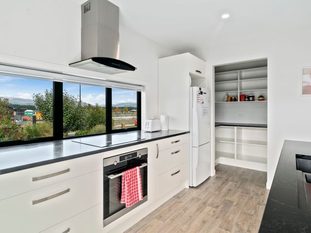 Erskine Place - Lake Hawea Holiday Home - 1071127 - photo 5