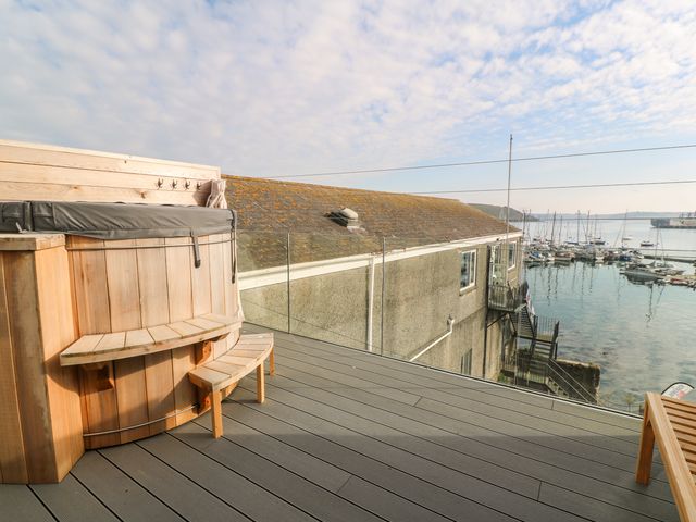 16 Arwenack Street, Falmouth