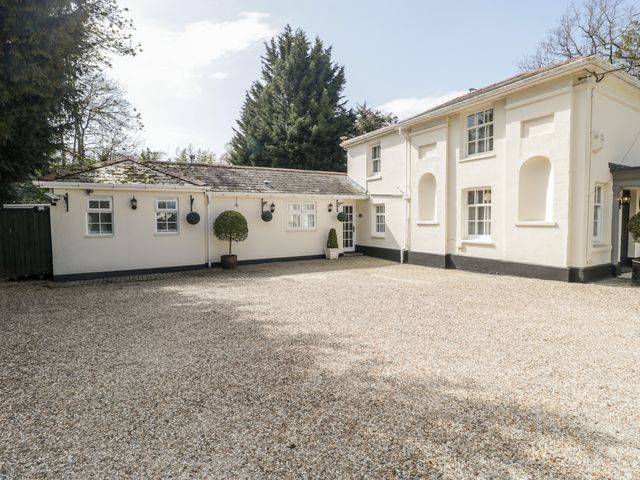 West Lodge Garden Suite - 1072920 - photo 1