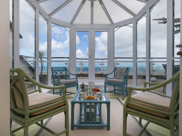 Compass Point