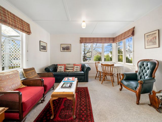 Centrally Located - Greytown Holiday Home - 1075923 - photo 3