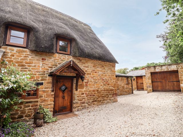 Cotswold Cottages | Rent Holiday Cottages In The Cotswolds | Sykes Cottages