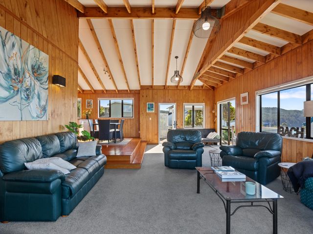 Mayor Magic - Onemana Holiday Home - 1076626 - photo 5