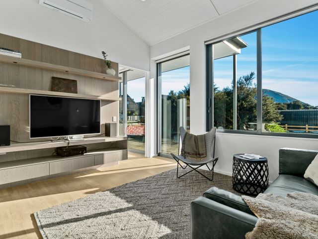 Bull Ridge Escape -  Wanaka Holiday Home - 1077043 - photo 4