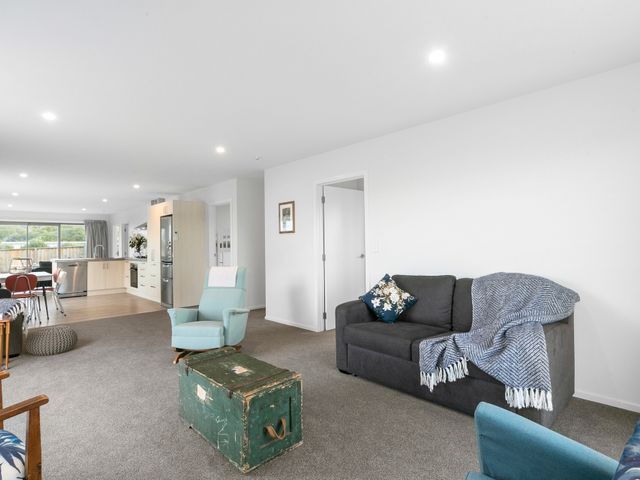 Karitane Beach Retreat - Karitane Holiday Home - 1077046 - photo 3