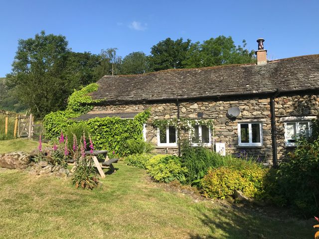 heart of the lakes holiday cottages