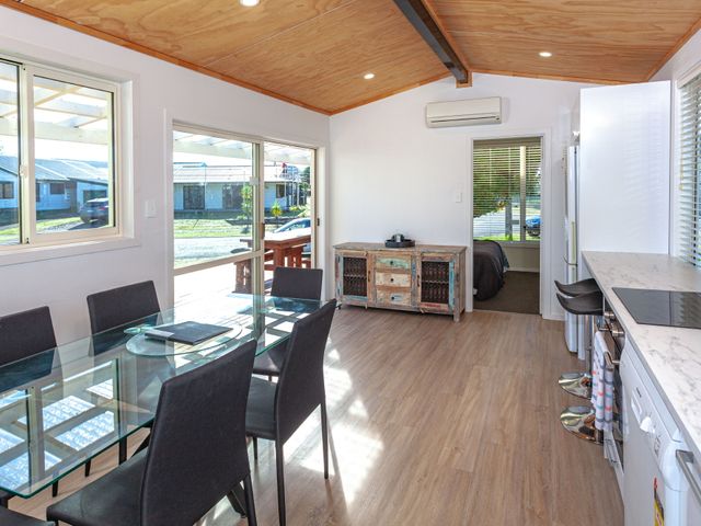 Our Kiwi Whanga Bach - Whangamata Holiday Home - 1078221 - photo 4