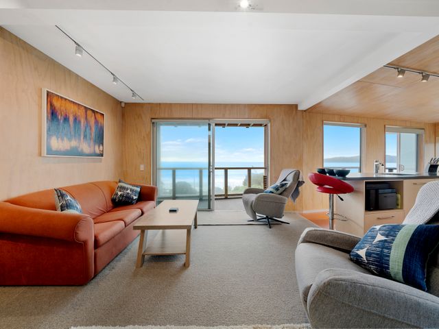 Rippling Waves Lookout - Raumati South Home - 1079778 - photo 5