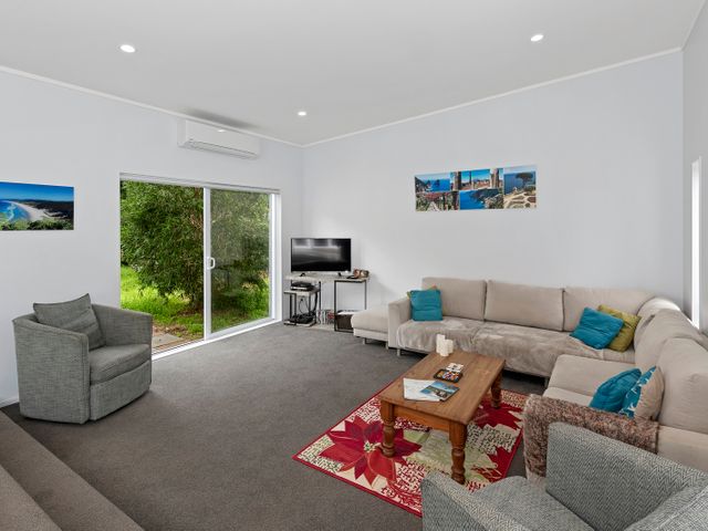 Pohutukawa Peace - Mangawhai Holiday Home - 1081569 - photo 2