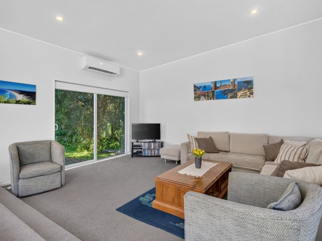 Pohutukawa Peace - Mangawhai Holiday Home - 1081569 - photo 4