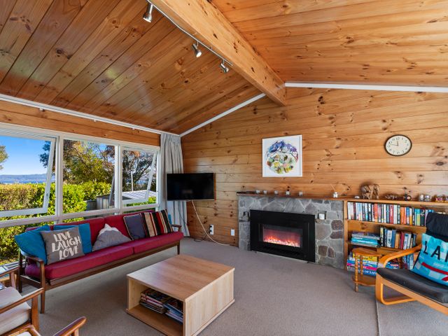 The Lake Escape - Taupo Holiday Home - 1082500 - photo 2