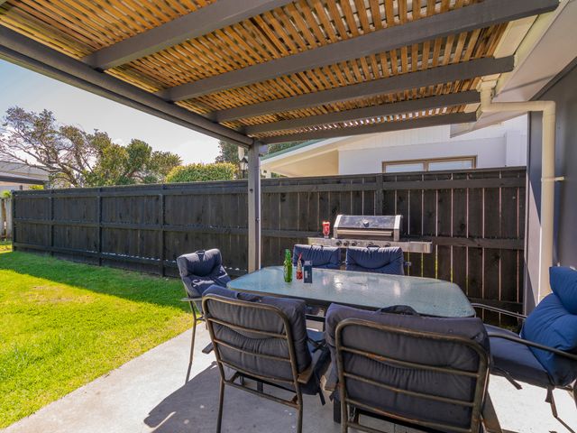 Walk to the Water - Whangamata Holiday Home - 1087033 - photo 2