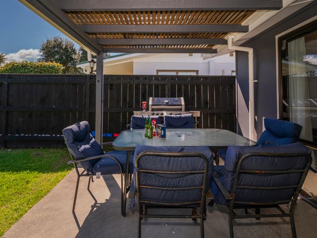 Walk to the Water - Whangamata Holiday Home - 1087033 - photo 3