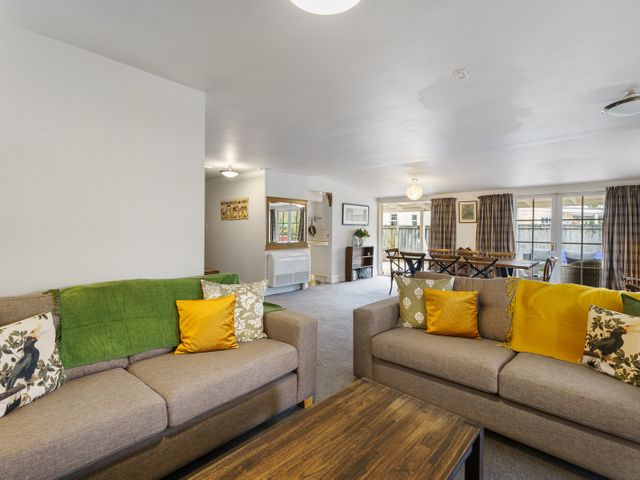 Pendreigh Cottage - Martinborough Holiday Home - 1087445 - photo 3