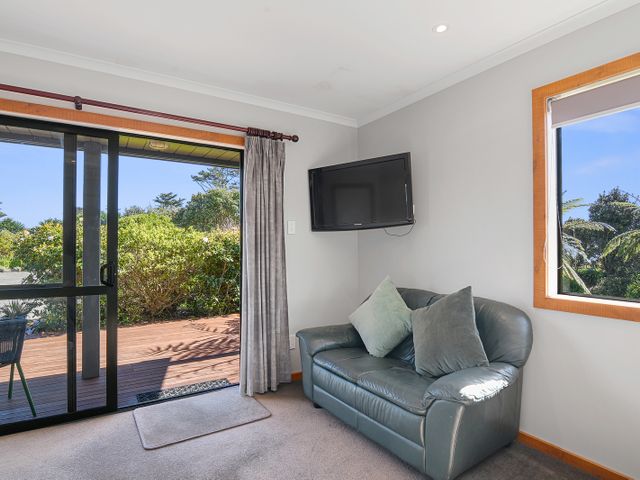 Upepo - The Garden Room - Cape Foulwind Studio - 1089180 - photo 2