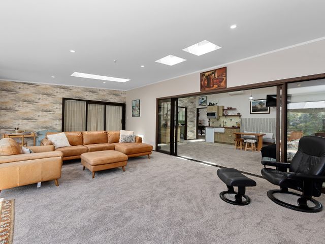 Westhay Stables - Paparoa Holiday Home - 1090468 - photo 3