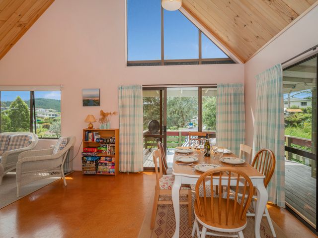 Tui's Grove - Onemana Holiday Home - 1090471 - photo 4