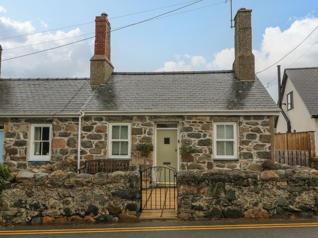 Bwthyn Cerrig Man (Pebble Cottage) - 1090600 - photo 1