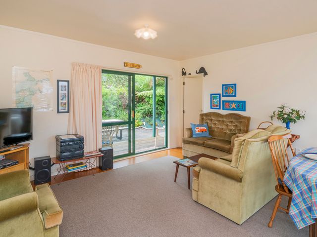 The Bach - Whitianga Holiday Home - 1093719 - photo 2
