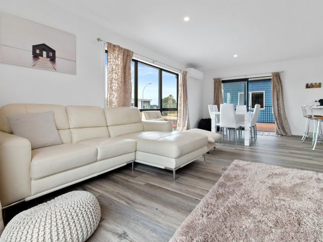 Sandy Shores - Waihi Beach Holiday Home - 1094615 - photo 3