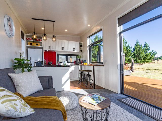 Mangateitei Views - Rangataua Tiny Home - 1099496 - photo 4