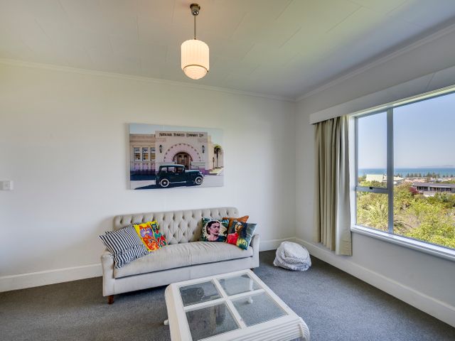 Views on Colenso - Napier Holiday Home - 1101372 - photo 4