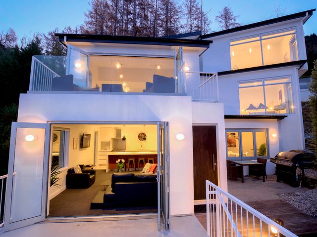 Hensman Haven - Queenstown Holiday Home - 1104794 - photo 1