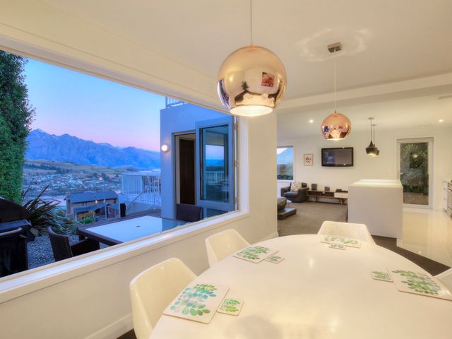 Hensman Haven - Queenstown Holiday Home - 1104794 - photo 4