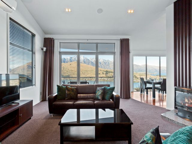 Paradise Peaks - Queenstown Holiday Home - 1104796 - photo 2