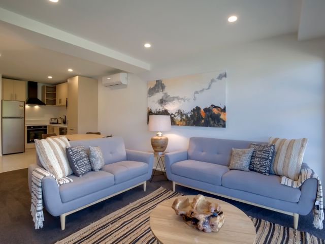 Lake View Villa - Queenstown Holiday Villa - 1104895 - photo 2