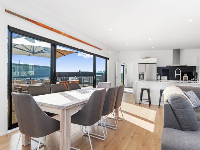 Tuturu Bliss - Ruakākā Holiday Home - 1107313 - photo 4