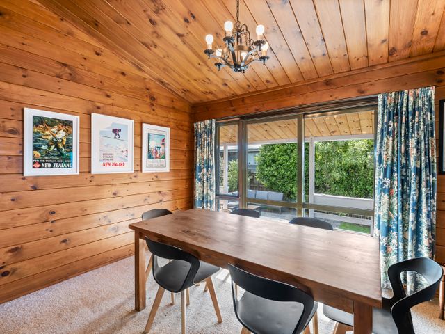 Lakefront Gem - Kuratau Holiday Home - 1109568 - photo 5