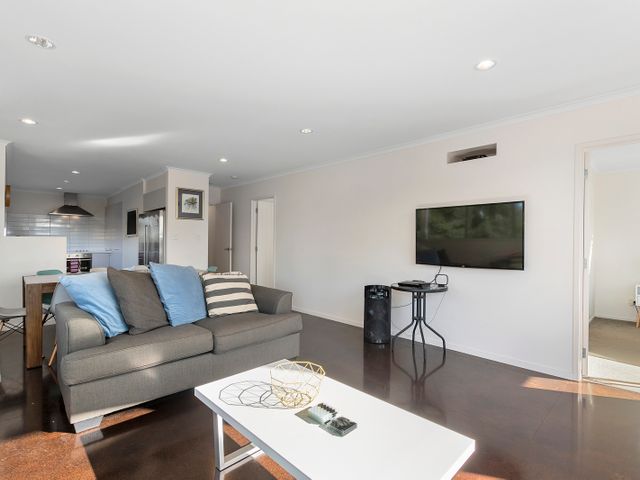 The Nautical Bach - Mangawhai Heads Holiday Home - 1109572 - photo 3