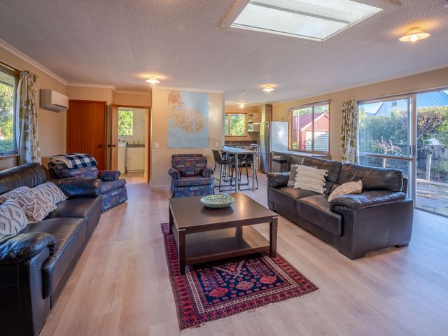 Woodills Wonderland – Akaroa Holiday Home - 1113153 - photo 5