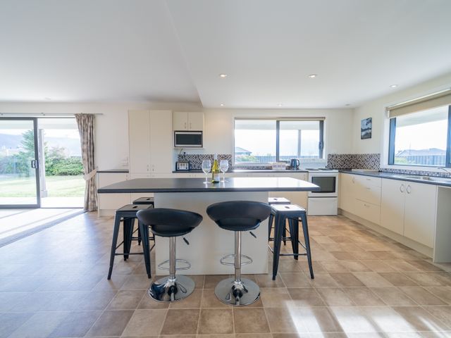 Acheron Homestead - Te Anau Holiday Home - 1114434 - photo 5