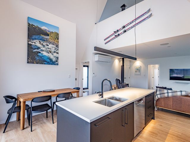 Findlay Chalet - National Park Holiday Home - 1115642 - photo 5