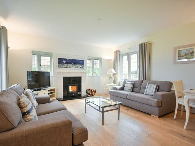 bamburgh-holiday-cottages-northumbria-coast-country-cottages