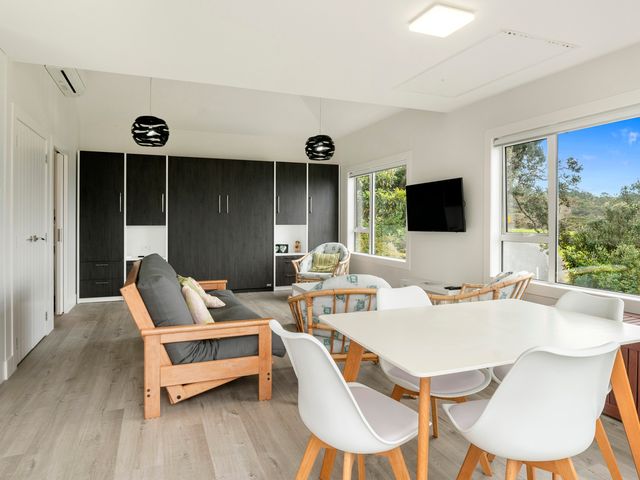 Pohutukawa Paradise - Martins Bay Holiday Home - 1122930 - photo 5