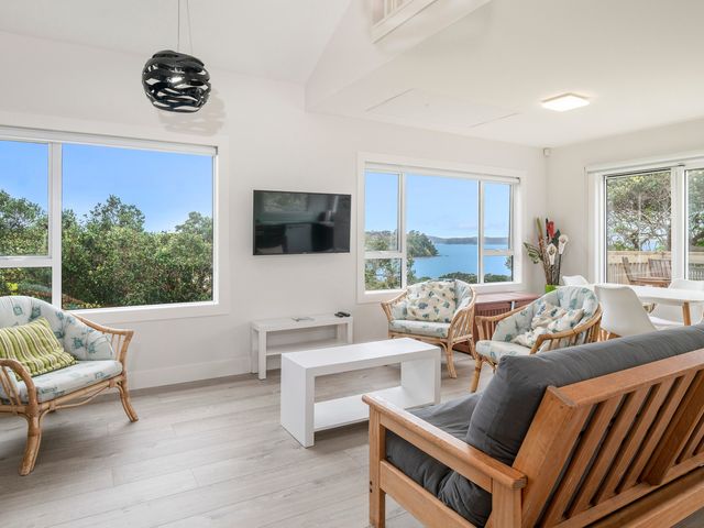 Pohutukawa Paradise - Martins Bay Holiday Home - 1122930 - photo 3